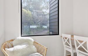 Contemporary Coastal Living in the Heart of Lorne - Lorne, Australia