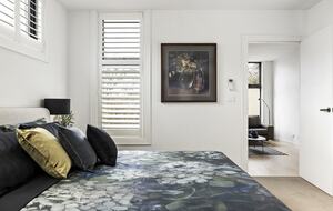 Upscale Four-Bedroom Designer Home in Prestigious Ivanhoe Village - Melbourne, Australia