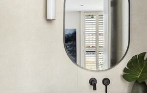 Upscale Four-Bedroom Designer Home in Prestigious Ivanhoe Village - Melbourne, Australia