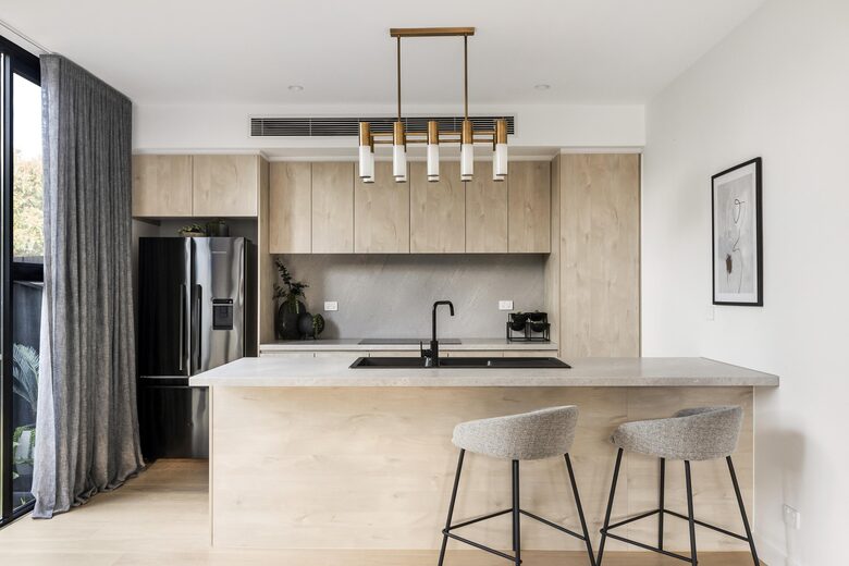 Upscale Four-Bedroom Designer Home in Prestigious Ivanhoe Village - Melbourne, Australia