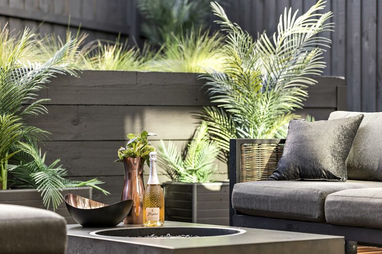 Upscale Four-Bedroom Designer Home in Prestigious Ivanhoe Village - Melbourne, Australia