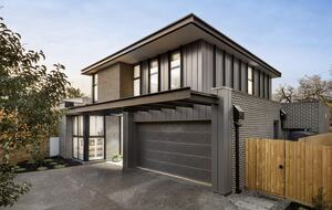 Upscale Four-Bedroom Designer Home in Prestigious Ivanhoe Village - Melbourne, Australia