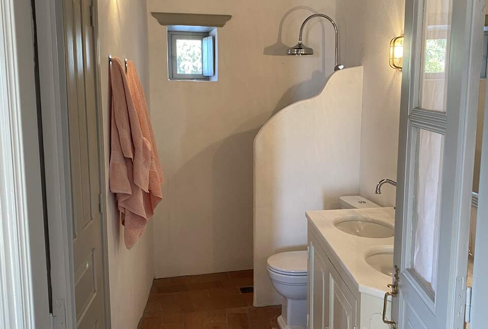 Masterbedroom bathroom