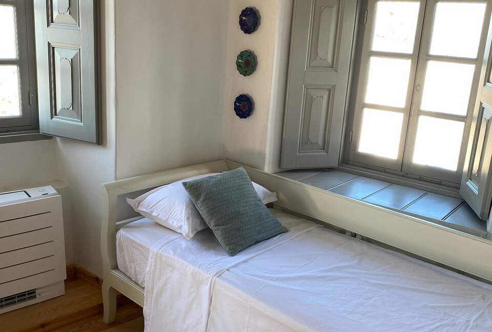 Small bedroom attached to the main bedroom