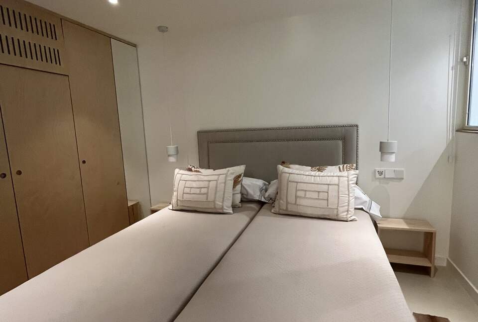 Contemporary Apartment Framed by Lush Gardens - El Puerto de Santa María, Spain