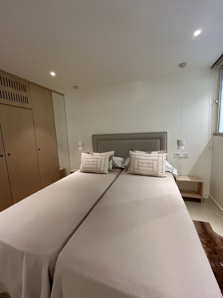 Contemporary Apartment Framed by Lush Gardens - El Puerto de Santa María, Spain