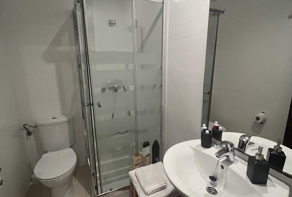 Contemporary Apartment Framed by Lush Gardens - El Puerto de Santa María, Spain