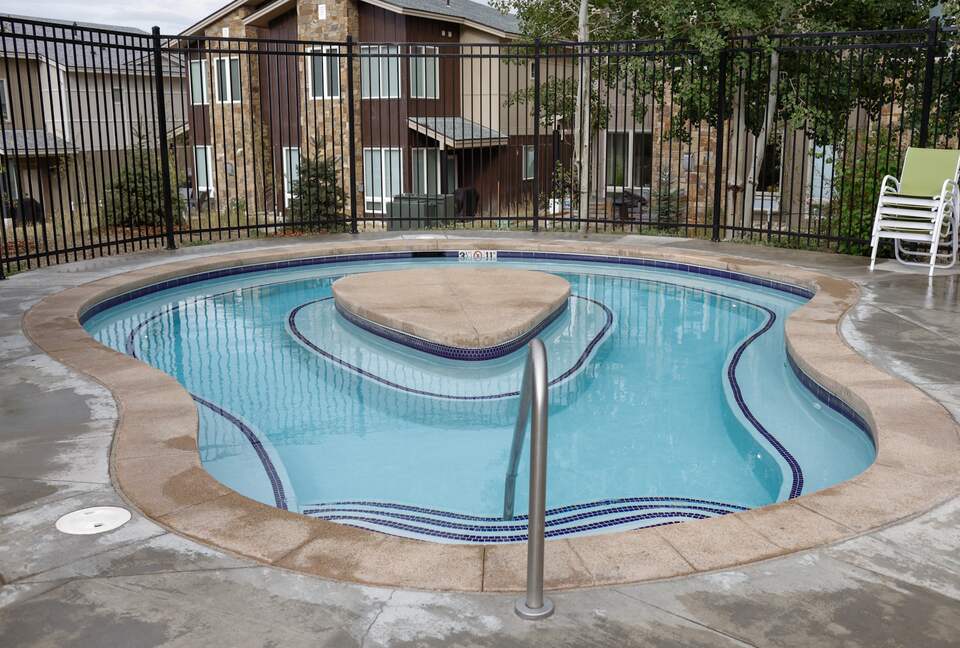 Modern Granby Ranch Getaway With Mountain Views - Granby, Colorado