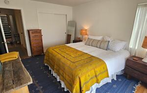 San Francisco Bay Waterfront Apartment - Tiburon, California