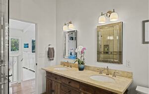 Light Filled Carmel Hideaway | Short Walk to Downtown and the Beach - Carmel, California