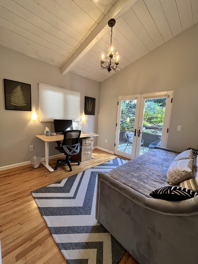 Light Filled Carmel Hideaway | Short Walk to Downtown and the Beach - Carmel, California