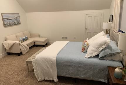 Elegant Waterside Family Retreat with Private Dock - Arley, Alabama