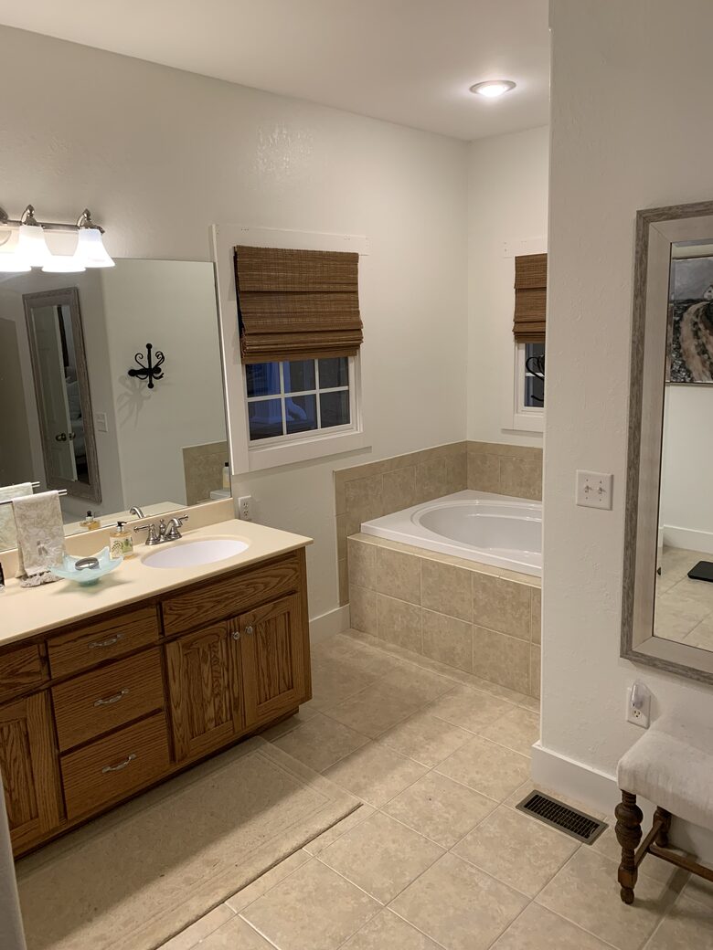 Elegant Waterside Family Retreat with Private Dock - Arley, Alabama