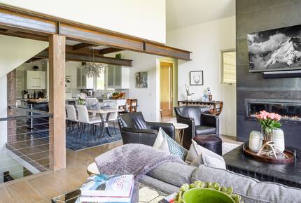 Modern Mountain Retreat with Stunning Views + Amenities Galore - Big Sky, Montana