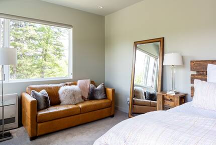 Modern Mountain Retreat with Stunning Views + Amenities Galore - Big Sky, Montana