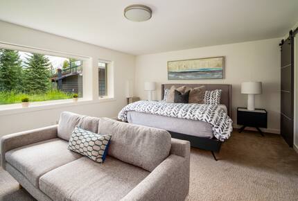 Modern Mountain Retreat with Stunning Views + Amenities Galore - Big Sky, Montana