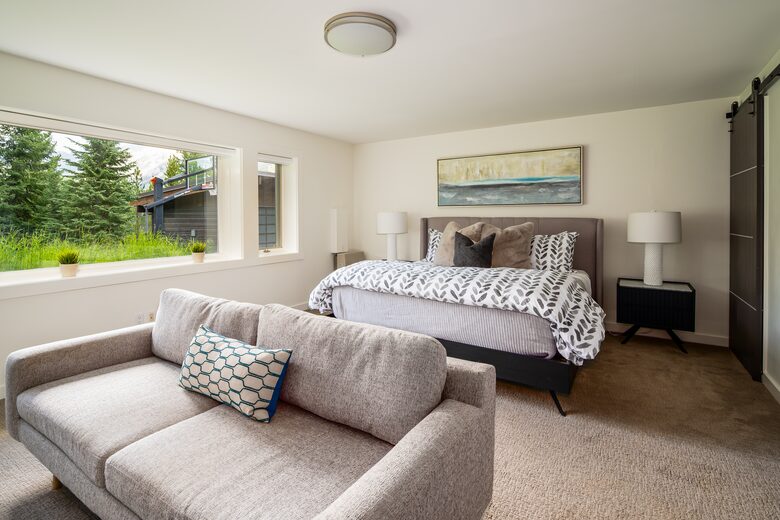 Modern Mountain Retreat with Stunning Views + Amenities Galore - Big Sky, Montana