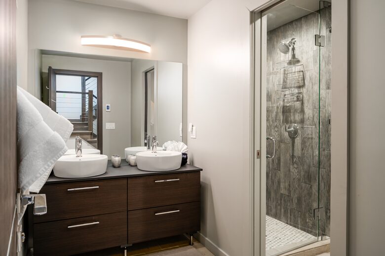 Modern Mountain Retreat with Stunning Views + Amenities Galore - Big Sky, Montana