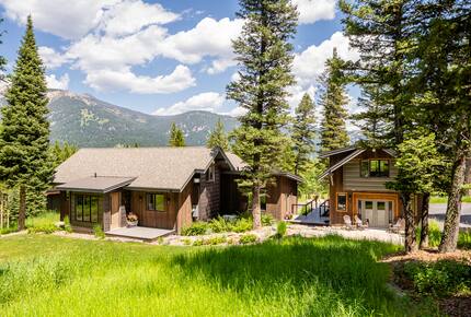Modern Mountain Retreat with Stunning Views + Amenities Galore - Big Sky, Montana