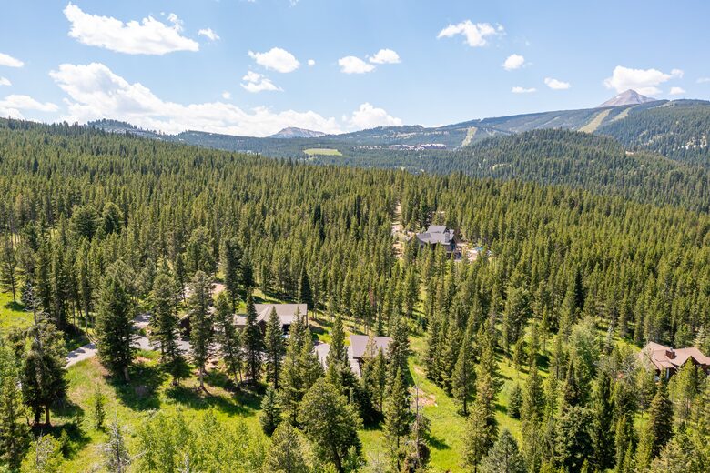 Modern Mountain Retreat with Stunning Views + Amenities Galore - Big Sky, Montana