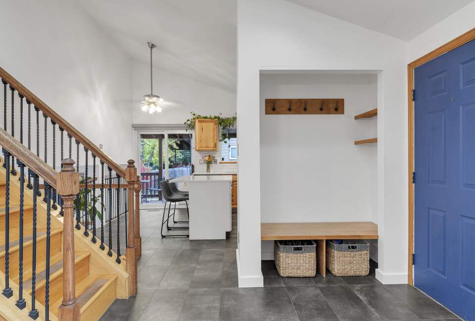 Bright & Cozy Home Near Parks, Downtown & Boulder - Longmont, Colorado