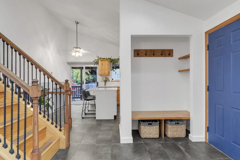 Bright & Cozy Home Near Parks, Downtown & Boulder - Longmont, Colorado