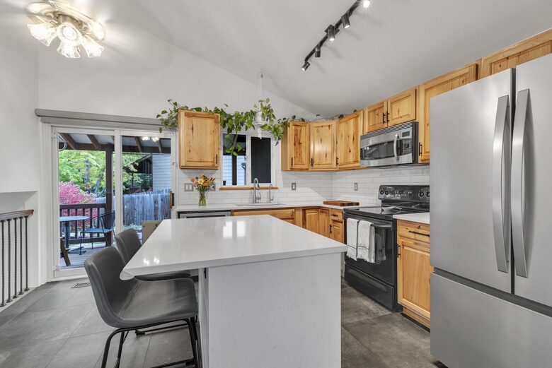 Bright & Cozy Home Near Parks, Downtown & Boulder - Longmont, Colorado