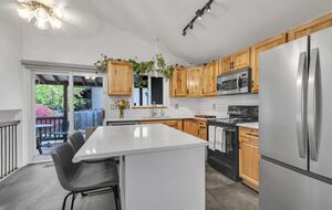 Bright & Cozy Home Near Parks, Downtown & Boulder - Longmont, Colorado