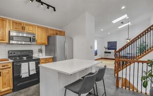 Bright & Cozy Home Near Parks, Downtown & Boulder - Longmont, Colorado