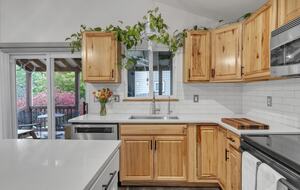 Bright & Cozy Home Near Parks, Downtown & Boulder - Longmont, Colorado