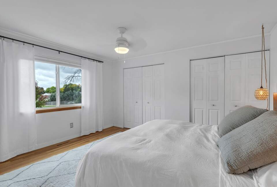 Bright & Cozy Home Near Parks, Downtown & Boulder - Longmont, Colorado