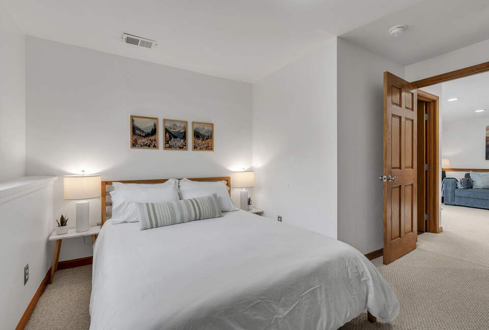 Bright & Cozy Home Near Parks, Downtown & Boulder - Longmont, Colorado