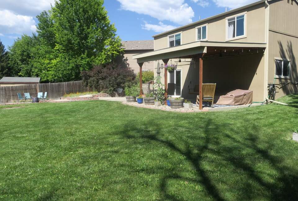 Bright & Cozy Home Near Parks, Downtown & Boulder - Longmont, Colorado
