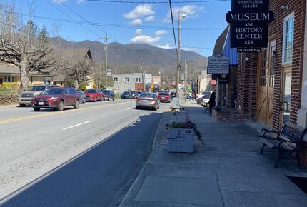 Shops in Black Mountain