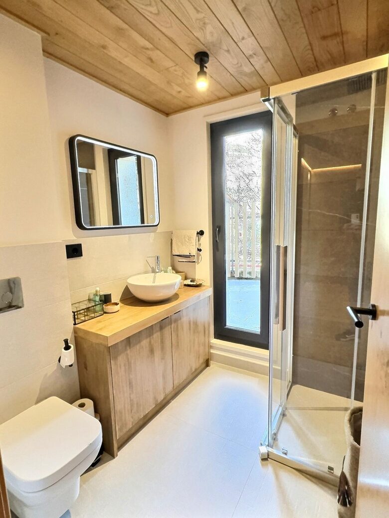 Elegant Mountain Apartment in the Val d’Aran - Naut Aran, Spain