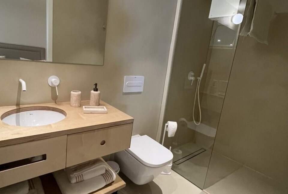 Contemporary Apartment Framed by Lush Gardens - El Puerto de Santa María, Spain