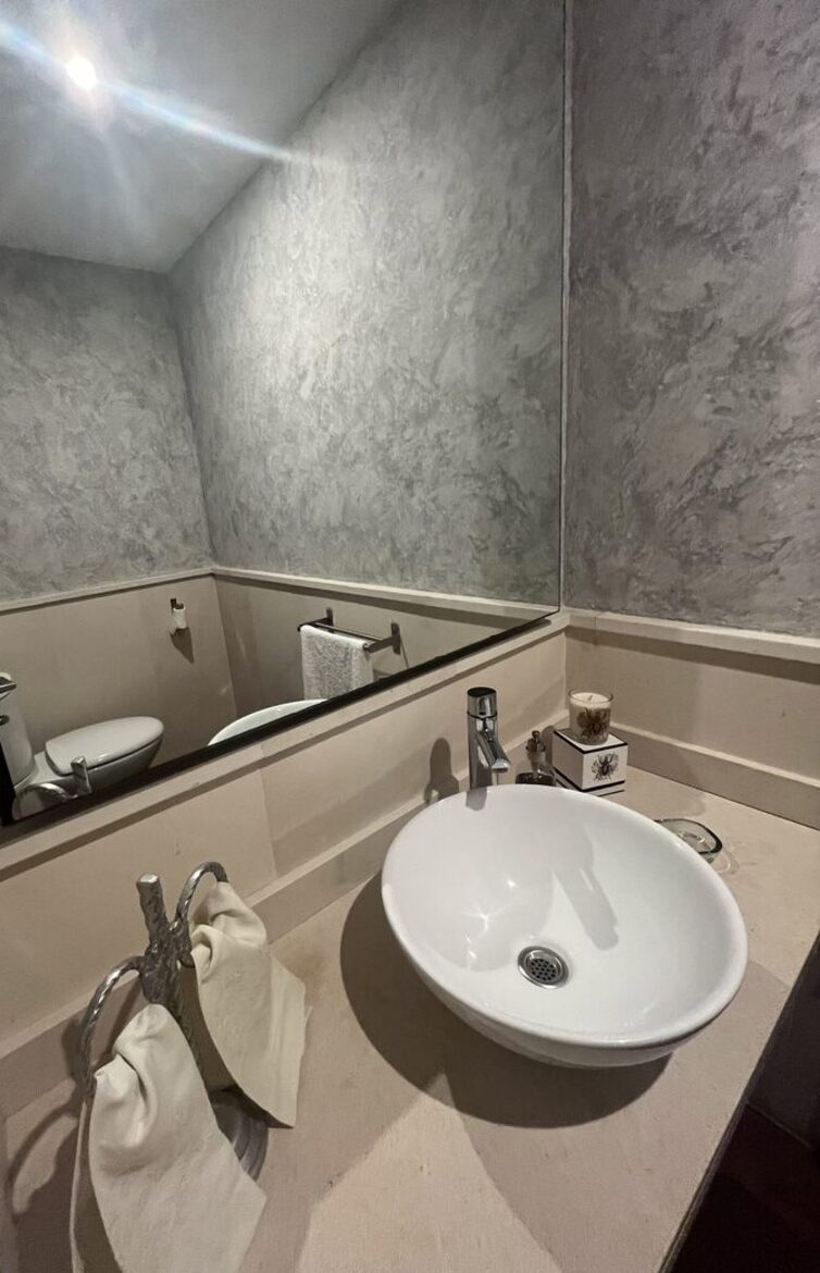 Contemporary Apartment Framed by Lush Gardens - El Puerto de Santa María, Spain