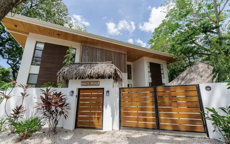 Casa Howler (Howler Villas) 200m from beach - Santa Cruz Canton, Costa Rica