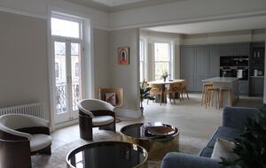 Living and kitchen/dining area