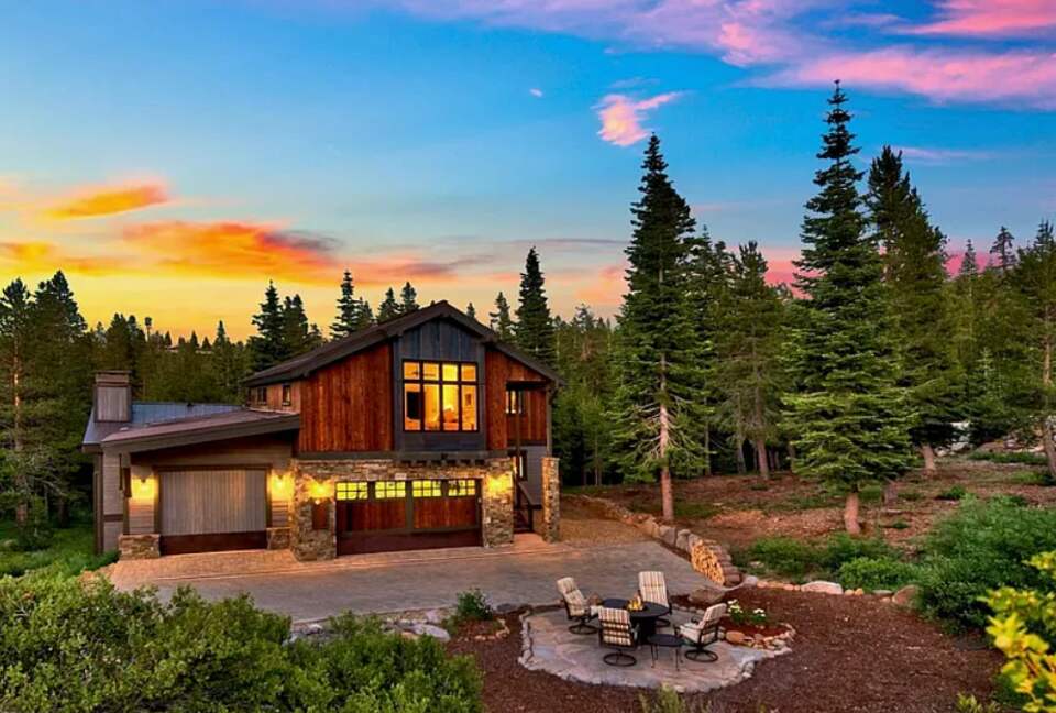 Award Winning Posh Truckee Ski Home by the Slopes - Truckee, California
