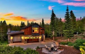 Award Winning Posh Truckee Ski Home by the Slopes - Truckee, California