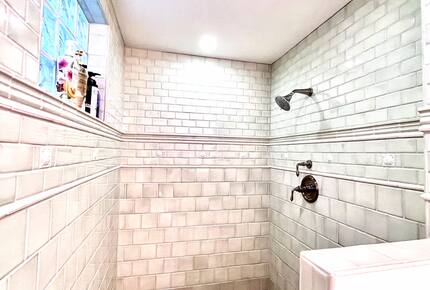 Light Filled Carmel Hideaway | Short Walk to Downtown and the Beach - Carmel, California