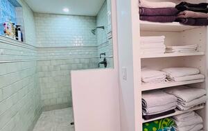 Light Filled Carmel Hideaway | Short Walk to Downtown and the Beach - Carmel, California