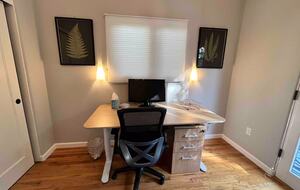 Light Filled Carmel Hideaway | Short Walk to Downtown and the Beach - Carmel, California