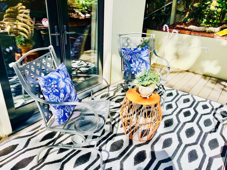 Light Filled Carmel Hideaway | Short Walk to Downtown and the Beach - Carmel, California