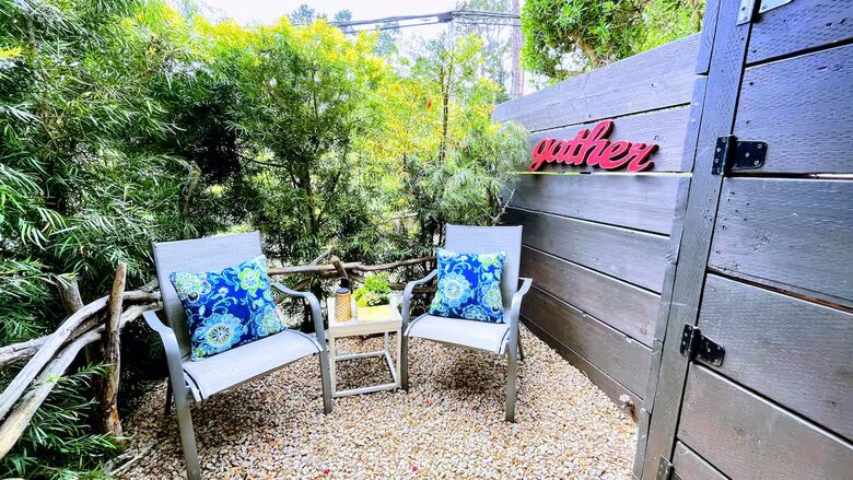 Light Filled Carmel Hideaway | Short Walk to Downtown and the Beach - Carmel, California