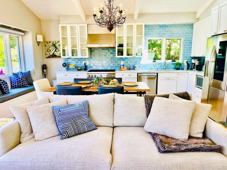 Light Filled Carmel Hideaway | Short Walk to Downtown and the Beach - Carmel, California