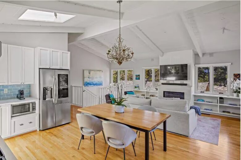 Light Filled Carmel Hideaway | Short Walk to Downtown and the Beach - Carmel, California