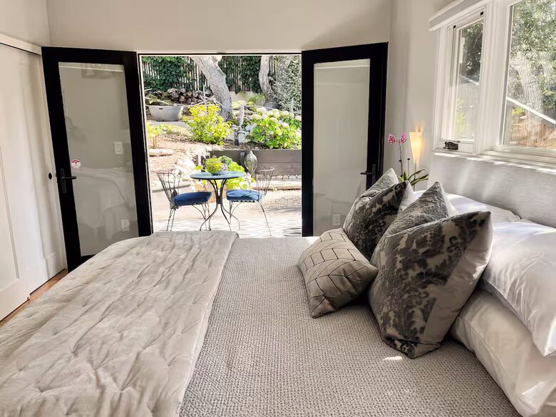 Light Filled Carmel Hideaway | Short Walk to Downtown and the Beach - Carmel, California