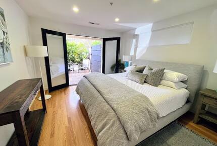 Light Filled Carmel Hideaway | Short Walk to Downtown and the Beach - Carmel, California